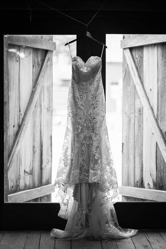 Wedding Dress at Genesee Country Village in LeRoy, NY | Western New York Wedding Photography