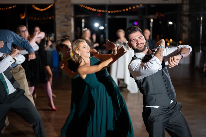 Dancing at Ravenwood in Victor, NY | Rochester Wedding Photography