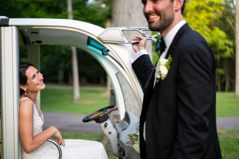 Couple at Shadow Hill in Webster, NY | Rochester Wedding Photography