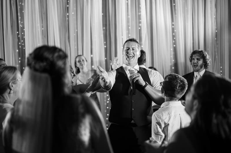 Fun at Wingate Barn in Livonia, NY | Western New York Wedding Photography