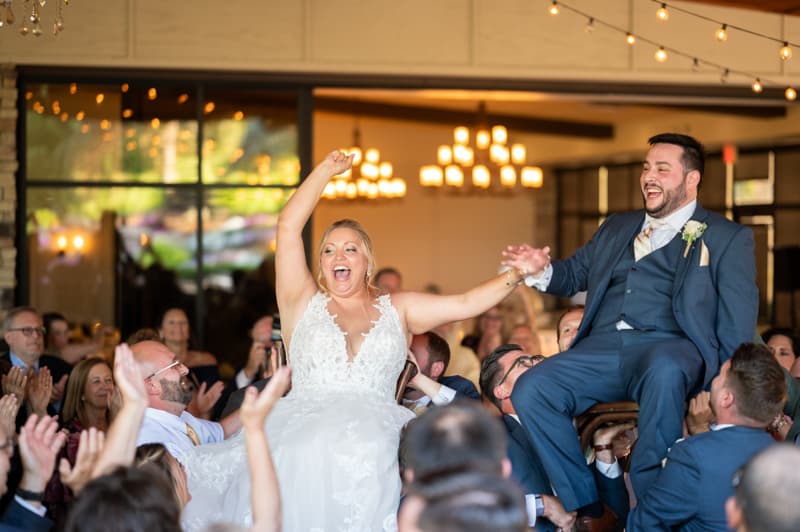 Dancing at Ravenwood in Victor, NY | Rochester Wedding Photography