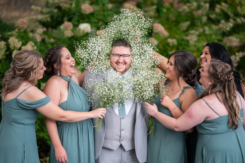 Group Photo at Delaware Park in Buffalo, NY | Buffalo Wedding Photography