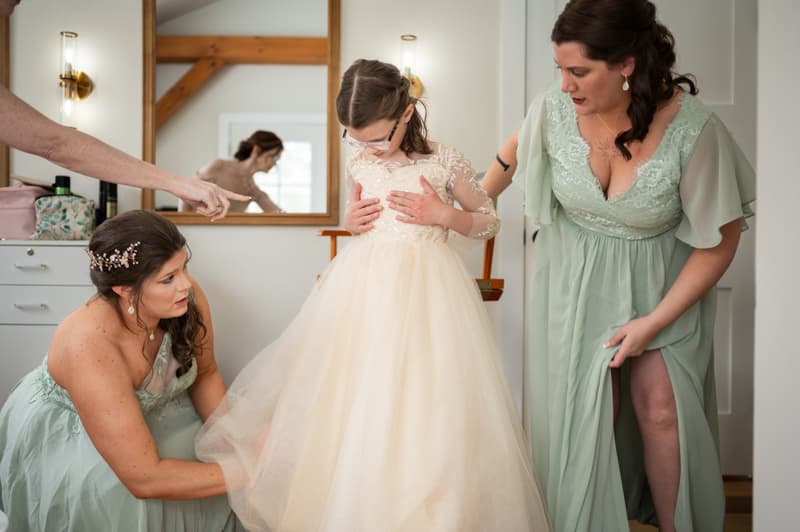 Cute Kid at Legacy on 18 Mile Creek in Hamburg, NY | Buffalo Wedding Photography