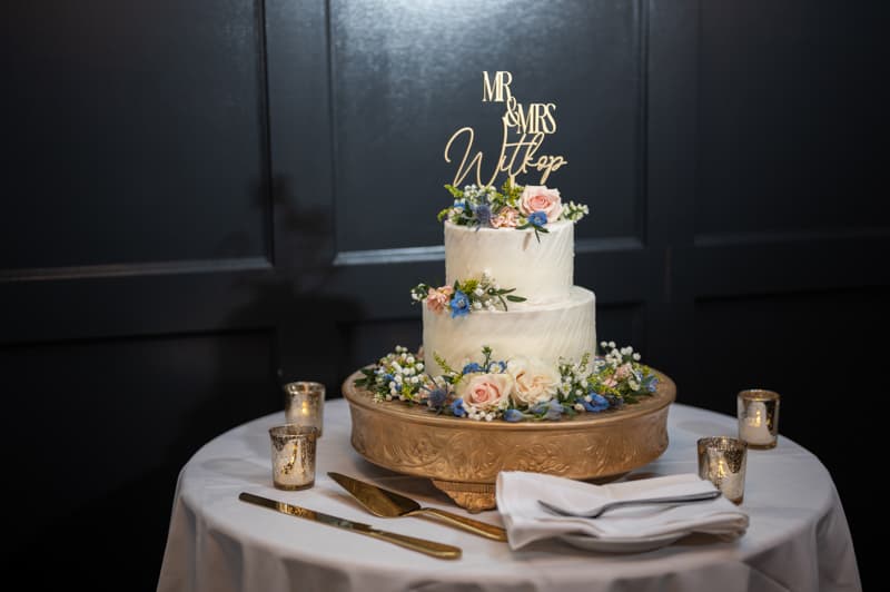 Wedding Cake at Zambistro in Medina, NY | Western New York Wedding Photography