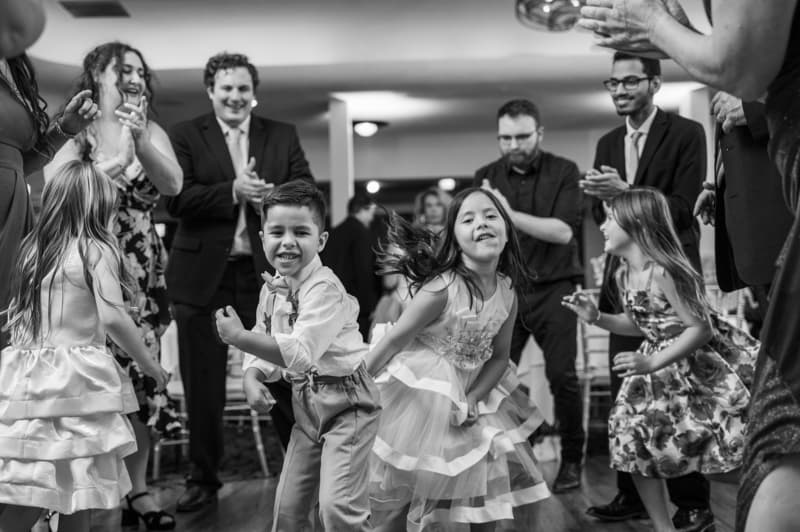 Dancing at Club 86 in Geneva, NY | Finger Lakes Wedding Photography